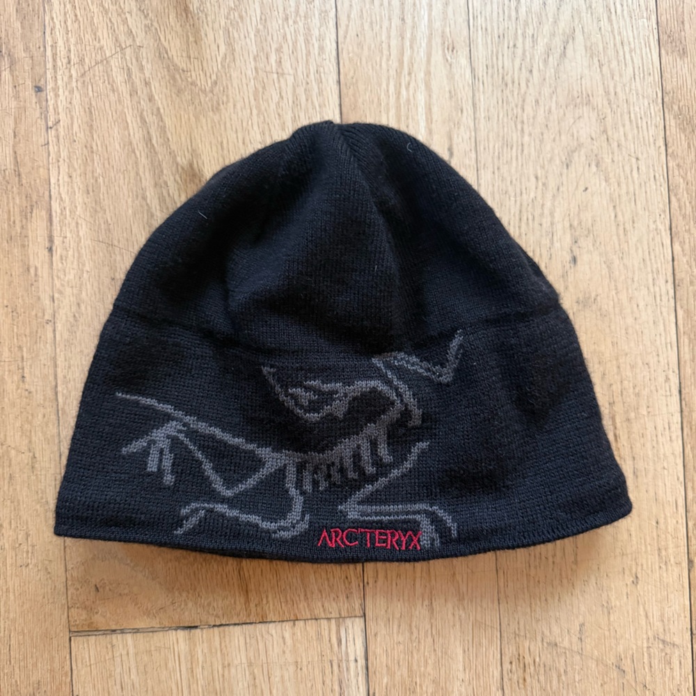 Vintage Arcteryx Logo Beanie